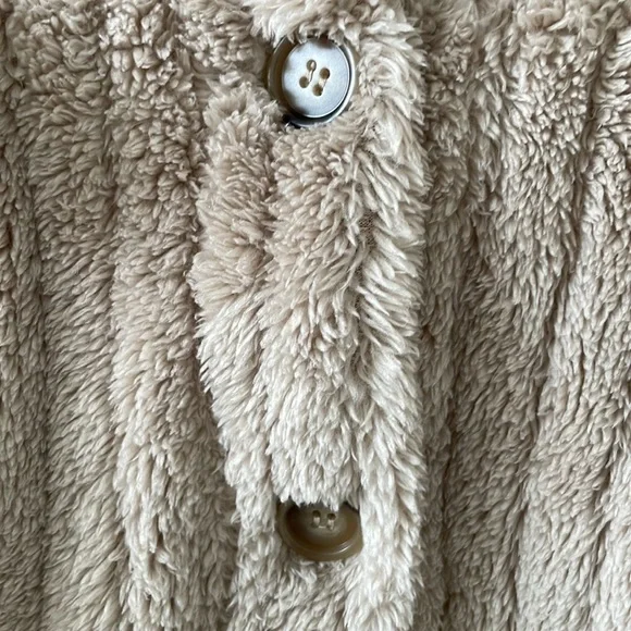 New Crop Plush Fleece Button Up Jacket - Picture 5 of 6